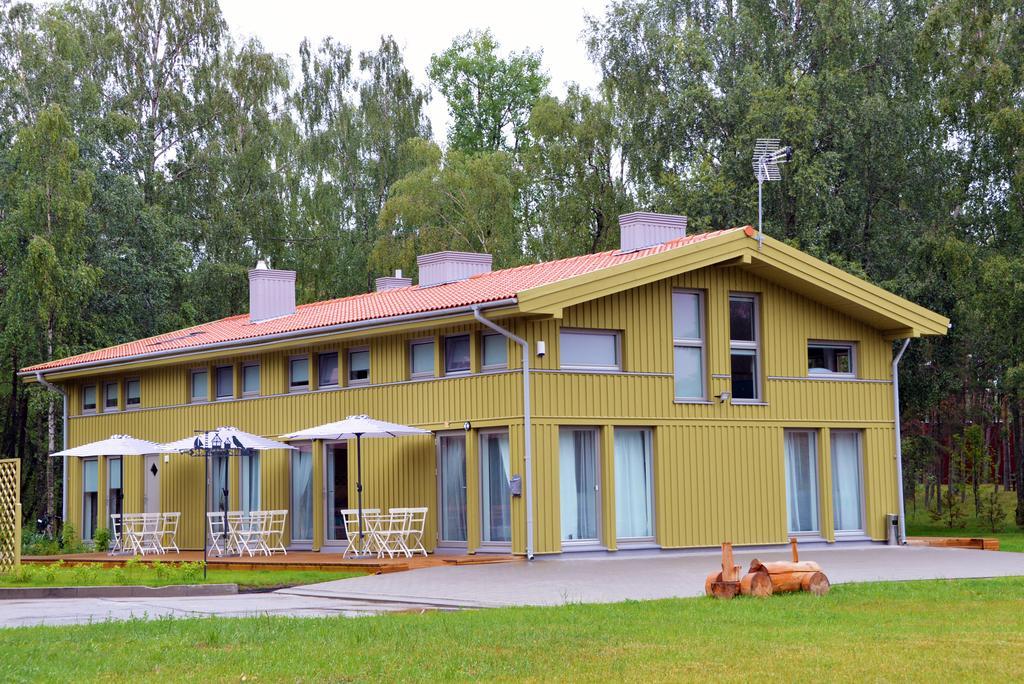 Karkse Appartement Pervalka Buitenkant foto