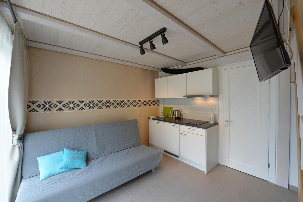 Karkse Appartement Pervalka Buitenkant foto